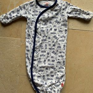 Magnetic Me Newborn Gown
